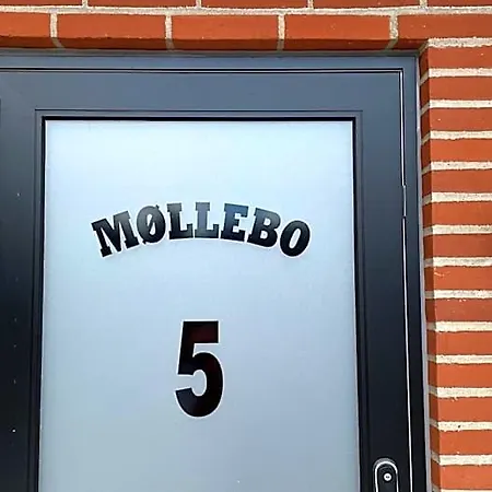 Mollebo Aparthotel 3*